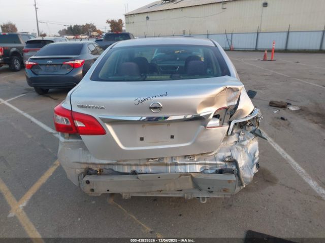 Nissan Sentra S Image 5