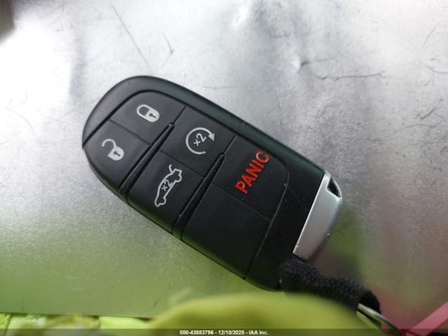 Chrysler 300 300s Image 12