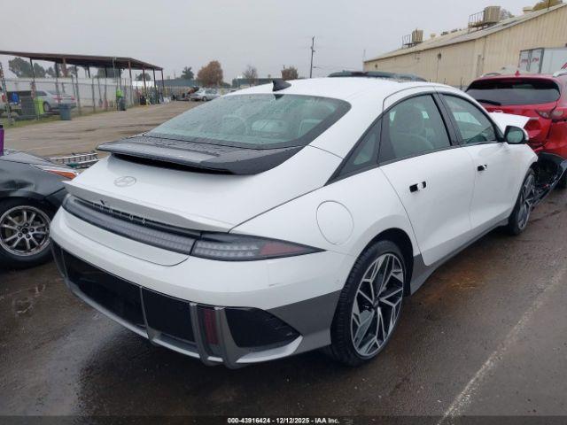 Hyundai Ioniq Limited Image 6