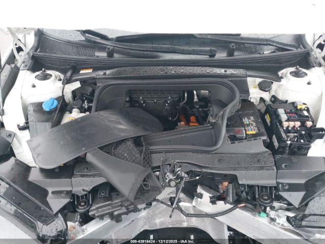 Hyundai Ioniq Limited Image 10