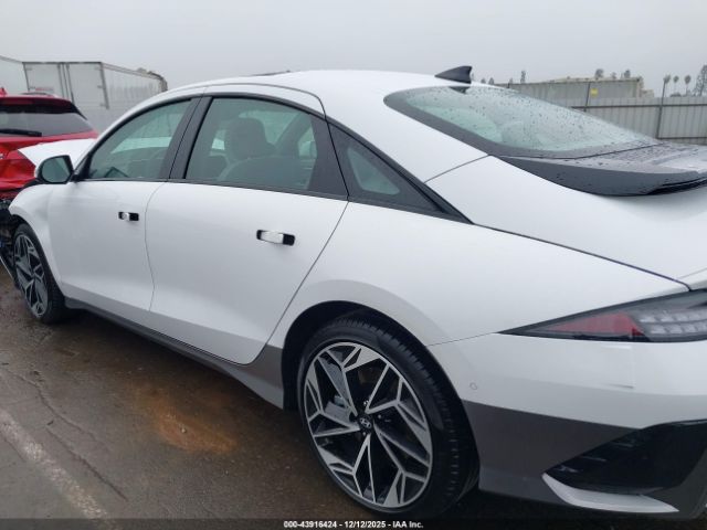 Hyundai Ioniq Limited Image 13