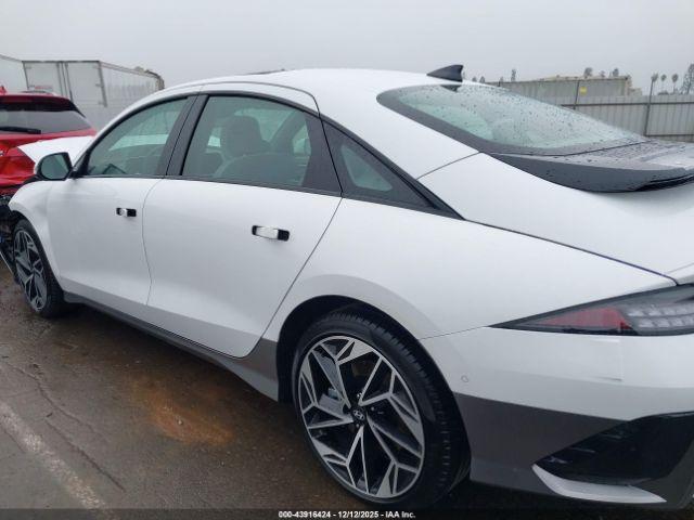 Hyundai Ioniq Limited Image 13