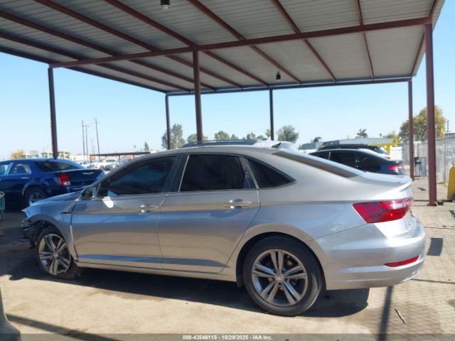 Volkswagen Jetta Image 17