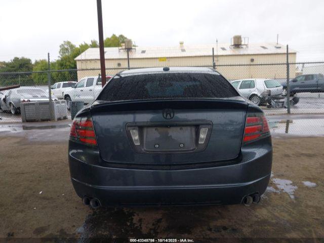 Acura TL 3.2 Image 16