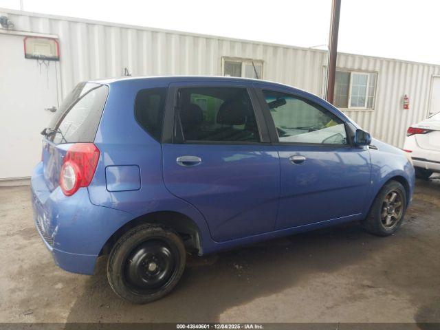 Chevrolet Aveo Lt Image 10