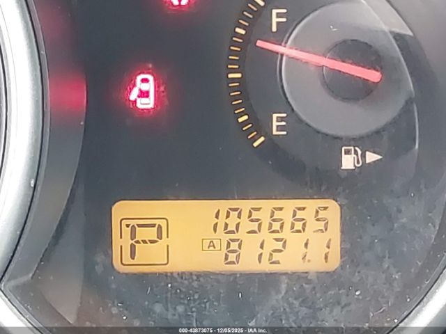 Nissan Versa 1.8s Image 17