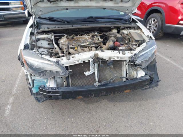 Toyota Corolla Le Image 11