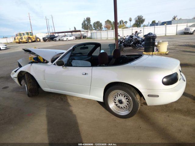Mazda MX-5 Miata Image 16