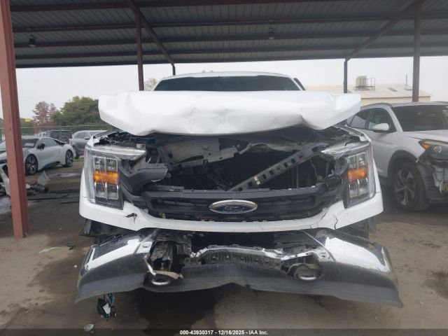 Ford F-150 Xlt Image 15