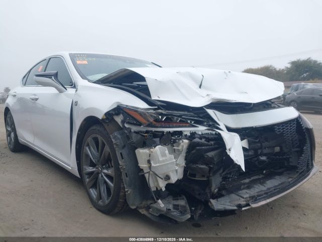 Lexus Es F Sport Image 3