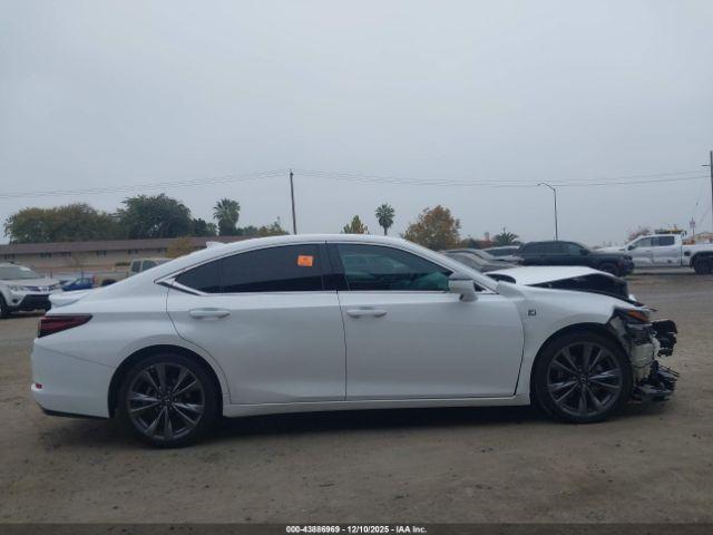 Lexus Es F Sport Image 9