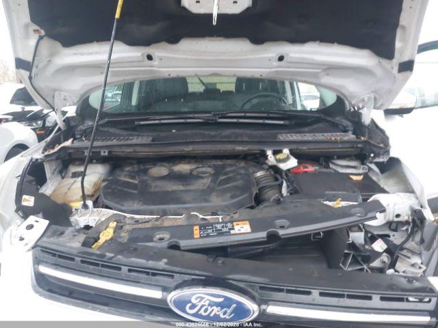 Ford Escape Titanium Image 4