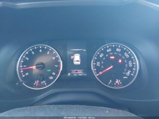 Toyota RAV4 Xle Image 8