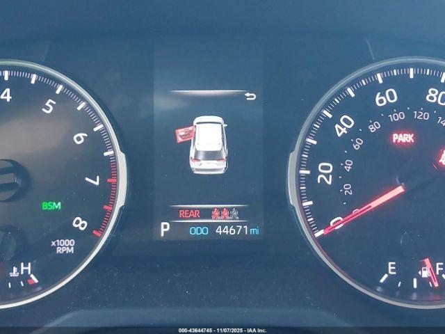 Toyota RAV4 Xle Image 12