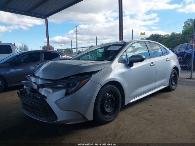 Toyota Corolla Le Image 6