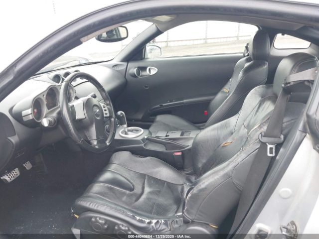 Nissan 350Z Touring Image 4