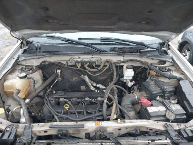 Mercury Mariner I4 Image 13