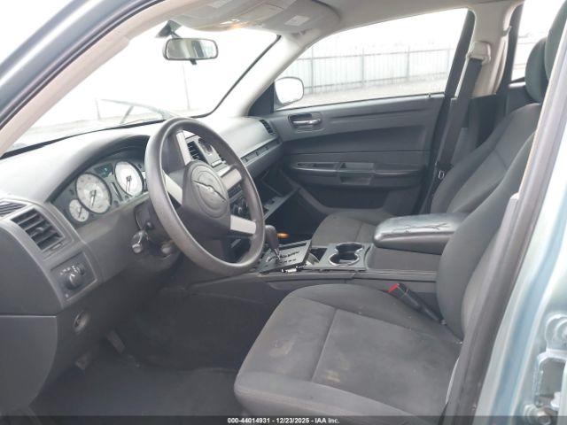 Chrysler 300 Lx Image 9