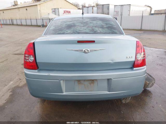 Chrysler 300 Lx Image 12