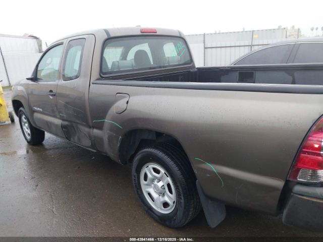 Toyota Tacoma Image 14