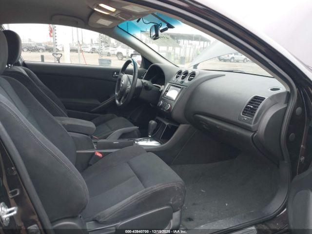 Nissan Altima 2.5 S Image 9