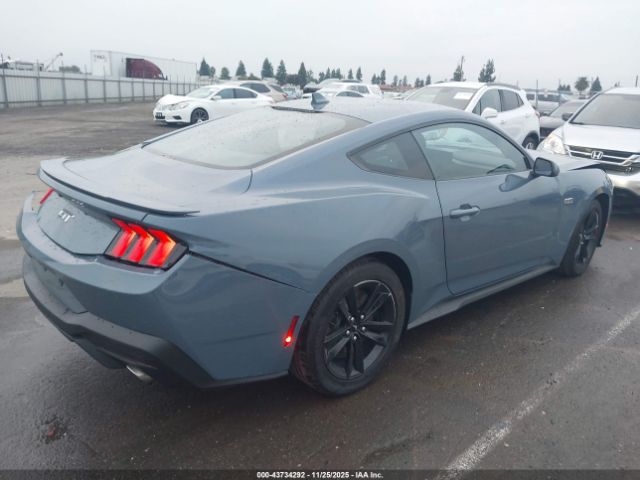 Ford Mustang Gt Fastback Image 2