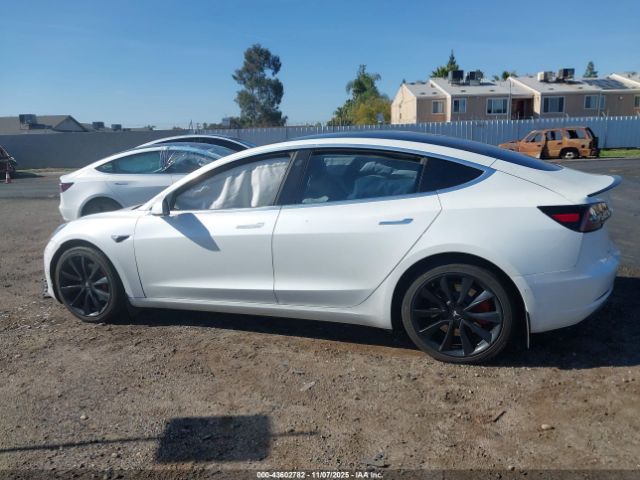 Tesla Model 3 Image 14