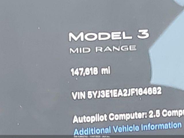 Tesla Model 3 Image 9