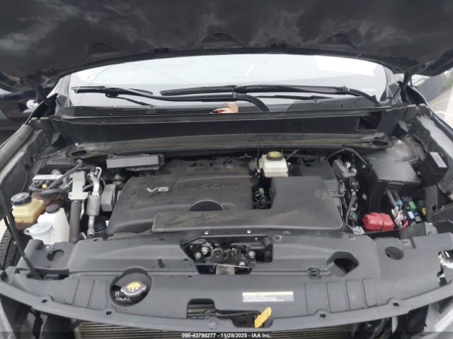 Nissan Pathfinder Platinum Image 8