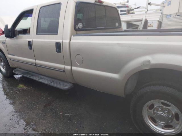 Ford F-350 Image 12