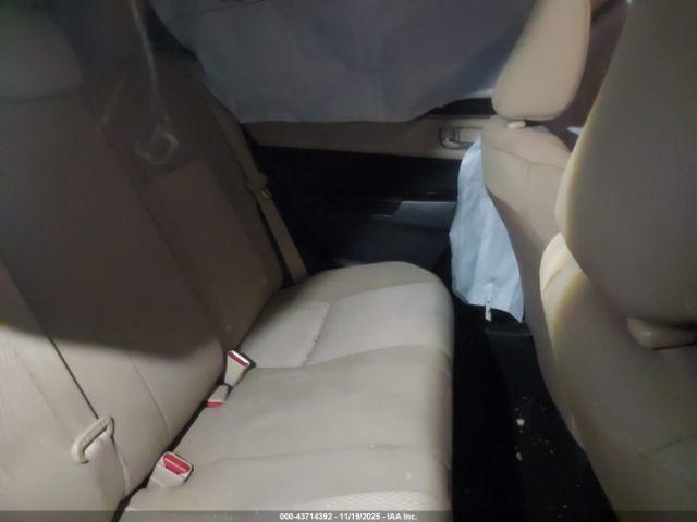 Toyota Corolla Le Image 14