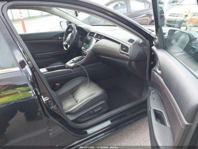 Honda Insight Touring Image 4