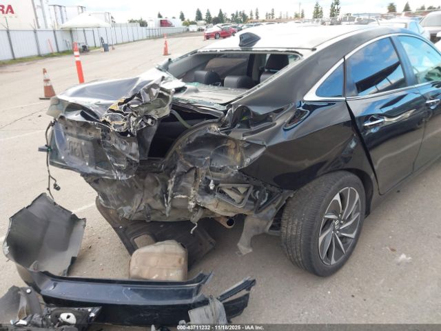 Honda Insight Touring Image 10