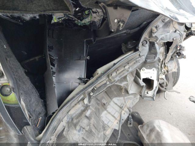 Honda Insight Touring Image 19