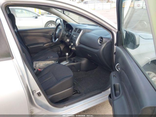 Nissan Versa 1.6 Sv Image 4