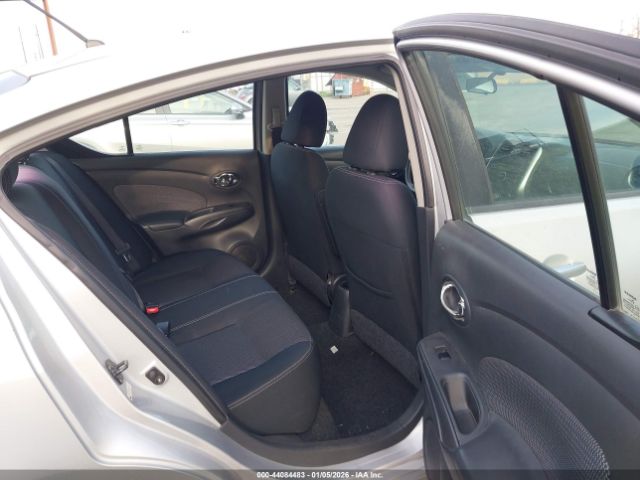 Nissan Versa 1.6 Sv Image 10