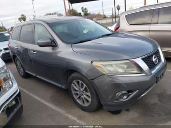  Salvage Nissan Pathfinder