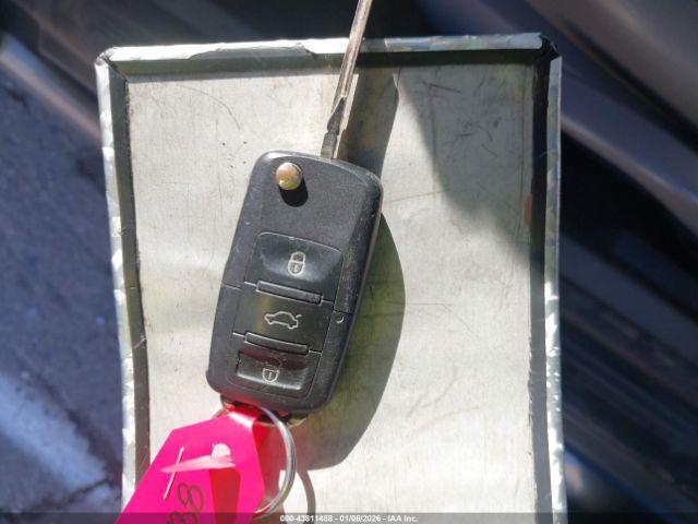 Volkswagen Beetle Gls Image 5