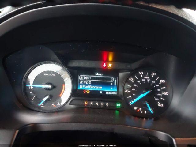 Ford Explorer Xlt Image 9