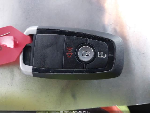 Ford Explorer Xlt Image 2