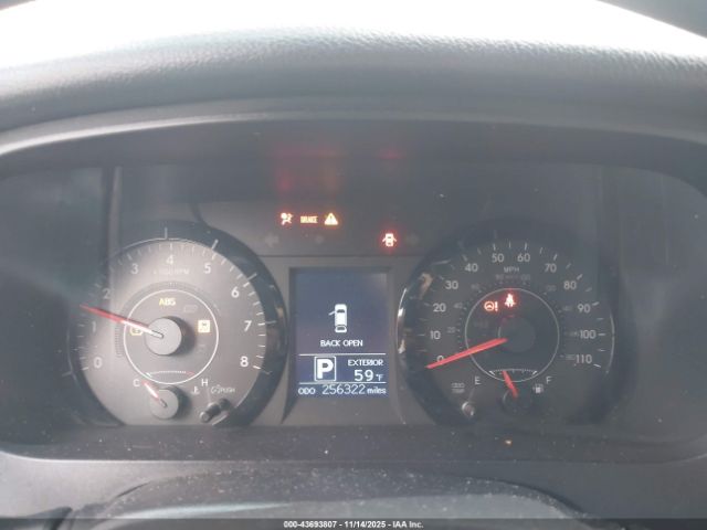 Toyota Sienna Le 8 Passenger Image 11