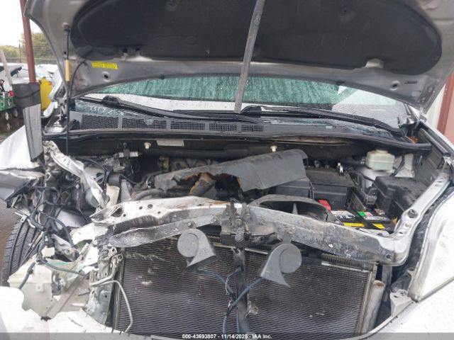 Toyota Sienna Le 8 Passenger Image 14