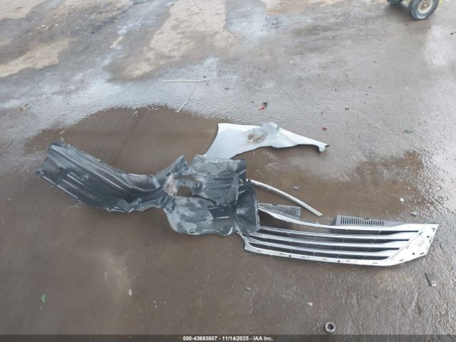 Toyota Sienna Le 8 Passenger Image 4