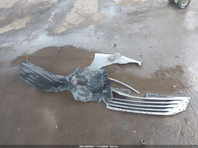 Toyota Sienna Le 8 Passenger Image 4