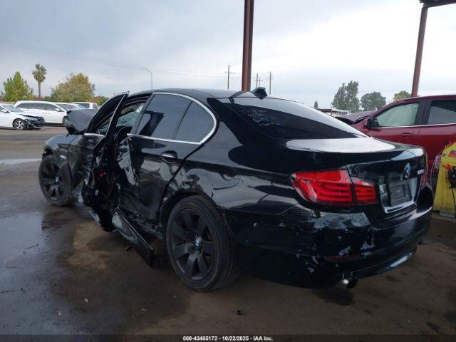 BMW 5 Series Image 8