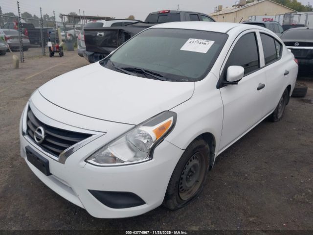 Nissan Versa 1.6 S+ Image 8