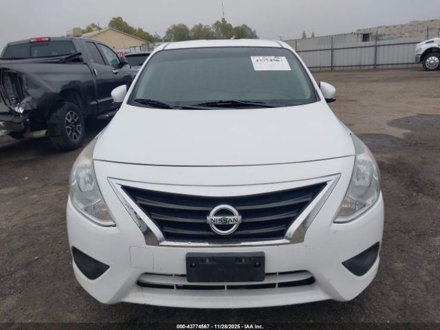 Nissan Versa 1.6 S+ Image 4