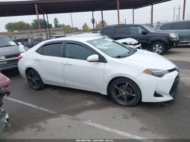 Toyota Corolla Le Image 11