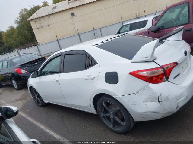 Toyota Corolla Le Image 12