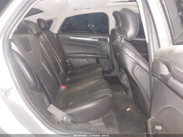 Ford Fusion Titanium Image 9